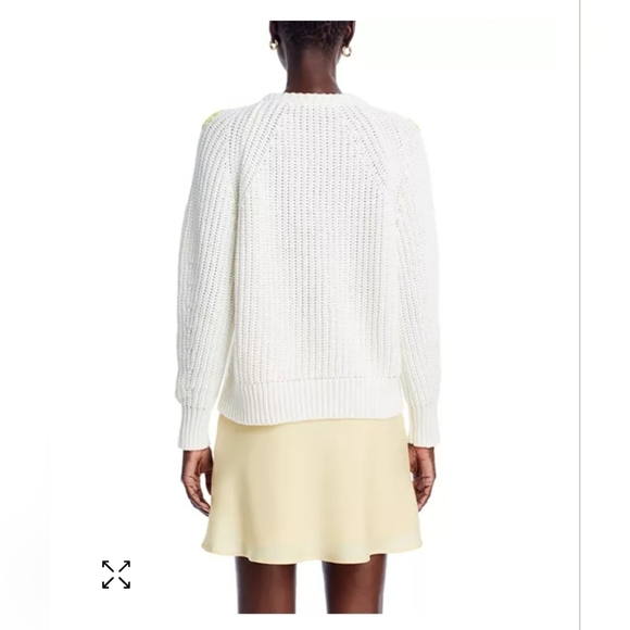 AQUA Daisy Embroidered Sweater Size S - Picture 2 of 7